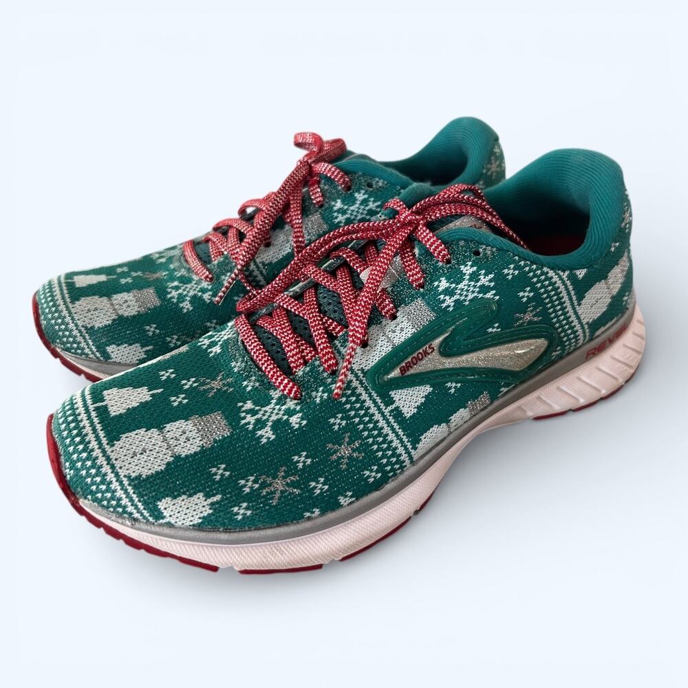 Brooks Revel 3 Merry Christmas Ugly Sweater Running Shoes Green Women’s size 6 - Picture 12 of 13